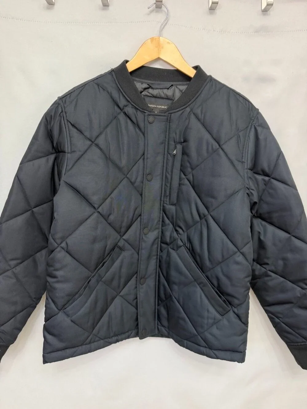 Banana Republic Black Diamond Quilted Bomber Insulated Jacket - Mens Size Small